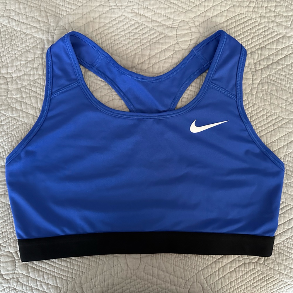 Nike Swoosh Sports Bra